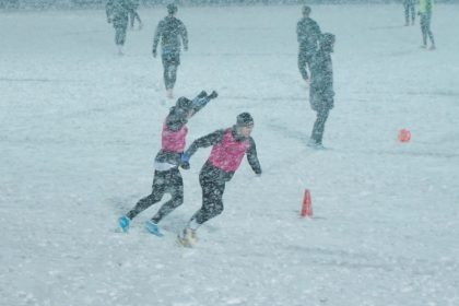 farul antrenament in plina ninsoare programul de antrenamente si meciurile de pregatire 6966f7a059400