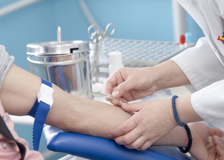 femeia a carei familie acuza neglijenta medicilor a murit la o clinica privata unde era pacienta ea ajungea la urgenta scju doar cand i se agrava starea 696815ec67d0d