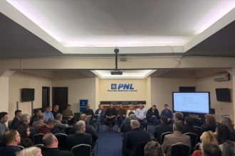 florin mitroi deschide prima sedinta a colegiului pnl constanta 697a71388ee1e