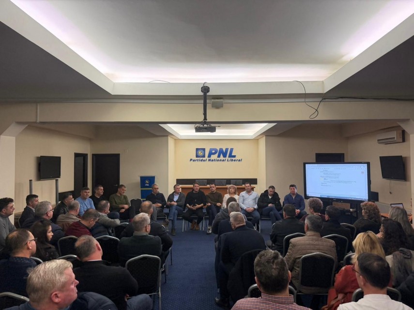 florin mitroi deschide prima sedinta a colegiului pnl constanta 697a71388ee1e