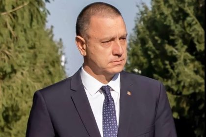 fostul ministru mapn mihai fifor a afirma ca militarii se pensioneaza la 48 de ani este o minciuna propagandistica 6966991436eed