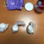 foto flagrant la constanta urmat de perchezitii droguri gasite ingropate pe un teren viran 696a16ba9aa86