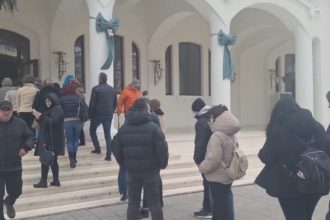 foto video coada la cazinoul din constanta in a treia zi din an constantenii asteapta sa viziteze simbolul orasului 695900af59f3b