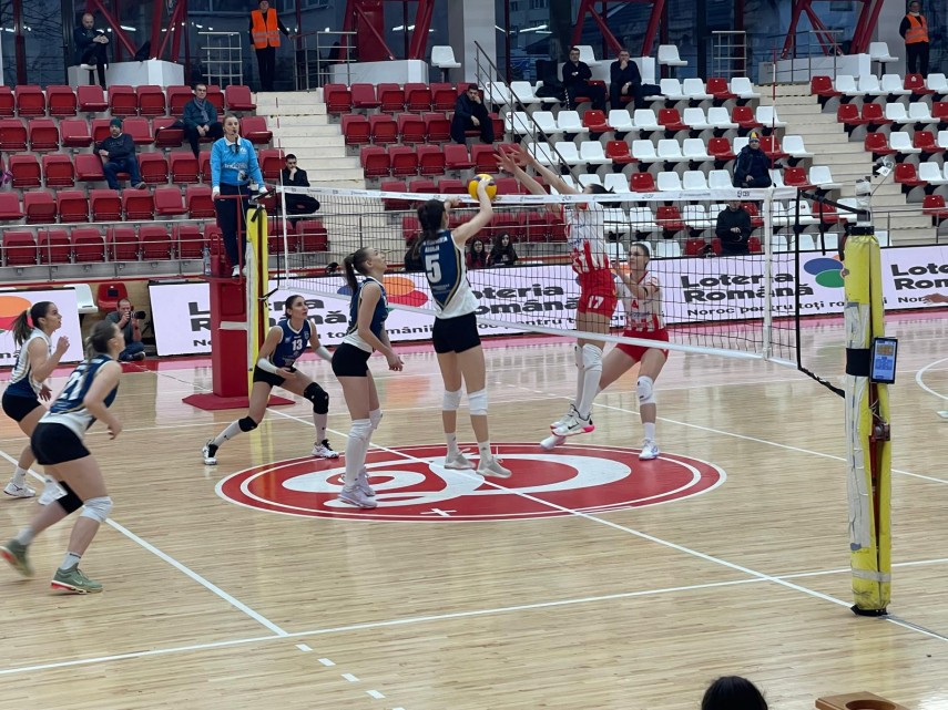 foto voleibalistele de la malul marii cedeaza in fata lui dinamo si se pregatesc pentru duelul cu u cluj 697db5b19c148