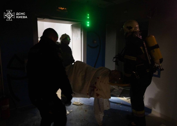 galerie foto rusia a lovit kievul luni dimineata doua persoane au murit 695b730aeb2dc