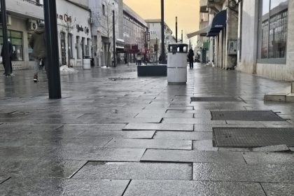 galerie fotovideo pavajul de pe stefan cel mare afectat dupa ninsori si inghet ce spune primaria constanta 69721ba488177