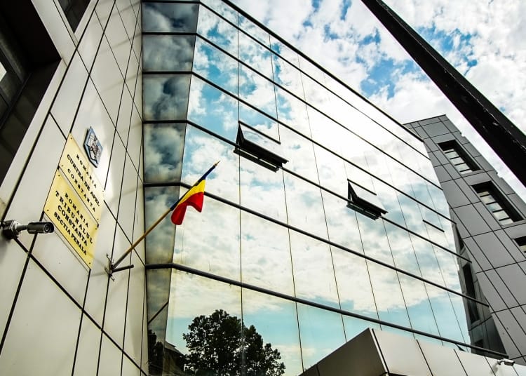 inalta curte a schimbat cursul unui dosar care vizeaza un fost politist acuzat ca si a terorizat vecinii din techirghiol 696989e230f9d