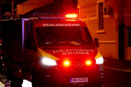 interventie a pompierilor la agighiol au scos un barbat dintr o masina avariata grav 695b650e0dbeb