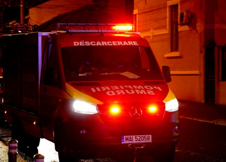 interventie a pompierilor la agighiol au scos un barbat dintr o masina avariata grav 695b650e0dbeb