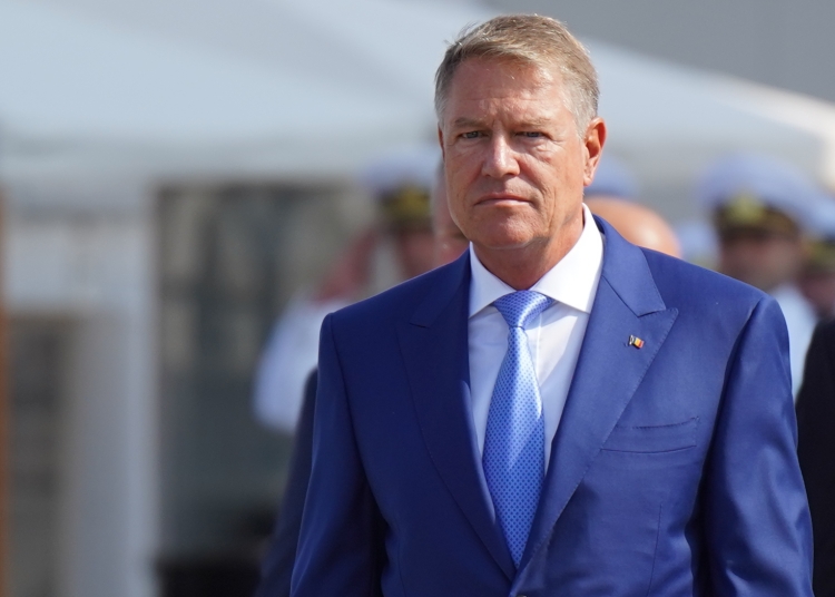 klaus iohannis scapa de sechestrul asupra bunurilor familiei 697230eb847b8