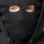 lovitura in prima zi din an la nufaru cutie de valori cu bani si bijuterii furata din casa unui barbat 6958eb870acc5