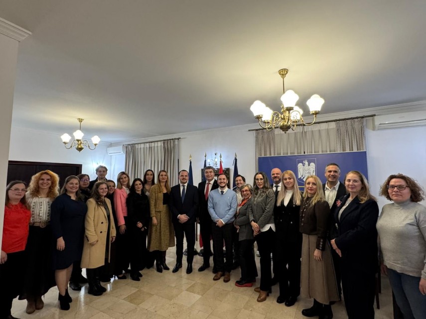 ministrul sanatatii alexandru rogobete s a intalnit cu comunitatea medicala romaneasca din madrid pentru dialog si parteneriate 69621b7abd6f9