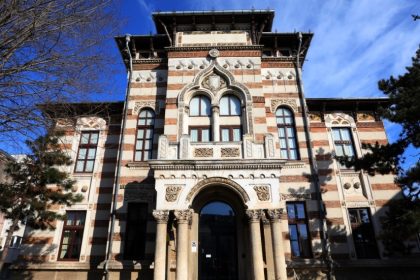 muzeul de arta populara constanta adresa date de contact si conducere 6968d2a9c3479