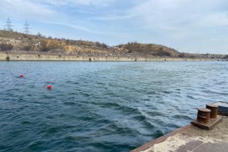 o barja cu ingrasaminte s a scufundat in dunare peste 1000 de tone de chimicale au ajuns in apa autoritatile au tinut ascuns incidentul 69661b8317e17