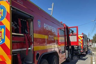 o masina a luat foc pe strada stefanita voda la intersectie cu soveja 6973583c9c48a