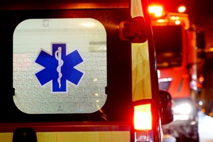 o masina s a rasturnat pe autostrada a4 696f247310142