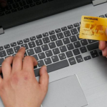 o persoana din sapte a fost victima unei inselaciuni online retelele de socializare principalul canal de propagare a fraudelor 696510032f788