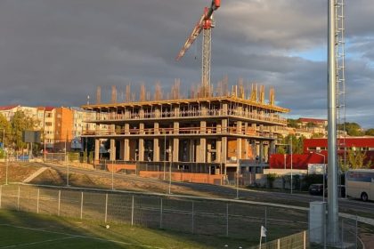o societate din bucuresti vrea sa supraetajeze un bloc din zona stadionului in cernavoda 69673b7a396a5