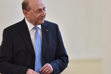 piraterie de ultima speta trump are comportament de epoca de piatra spune traian basescu despre politica externa a sua 696cf21934c31