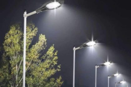 primarul comunei corbu a semnat contractul pentru extinderea si modernizarea sistemului de iluminat finantarea este nerambursabila 6969c95dedfa3