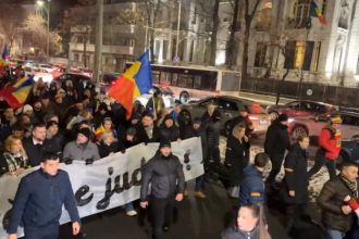 protest de amploare in bucuresti se striga unitate nationala eminescu si calin georgescu este presedinte 6969270c47907