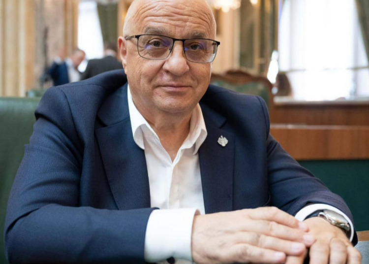 senatorul felix stroe listele cu rai platnici si vanatoarea cu drone risca sa transforme romania intr un stat politienesc 6967cf1bca2cc