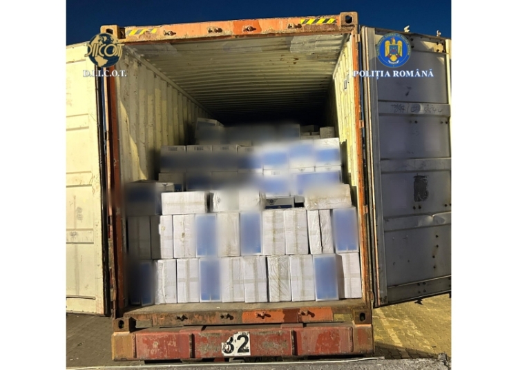 un vames din portul constanta a folosit acte false pentru a permite exportul ilegal a 15 tone de tutun 696130729372e