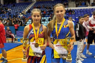 verisoarele diana si alexandra voiculescu in pregatire cu lotul national 696f3fbeef2af