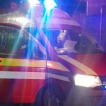 video persoana incarcerata intr un autoturism dupa ce a intrat in coliziune cu un camion 695ff42b63c7d