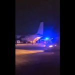 video sase pacienti cu arsuri transportati din elvetia la un spital din paris cu o aeronava a fortelor aeriene 6958189804c6c