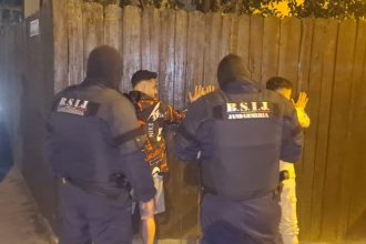 a ajuns la inchisoare dupa ce s a dat in stamba si a facut scandal in public 698c64d897fda