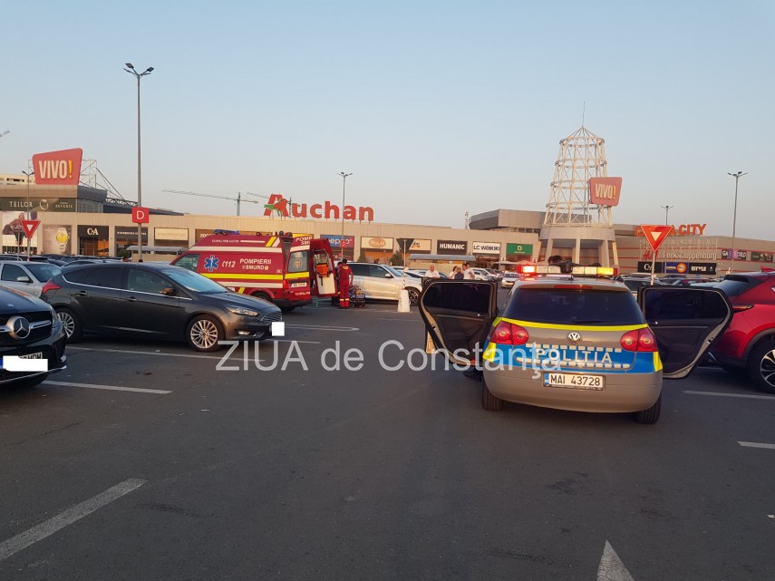 accident rutier in parcarea vivo mall constanta 6999c4692481f