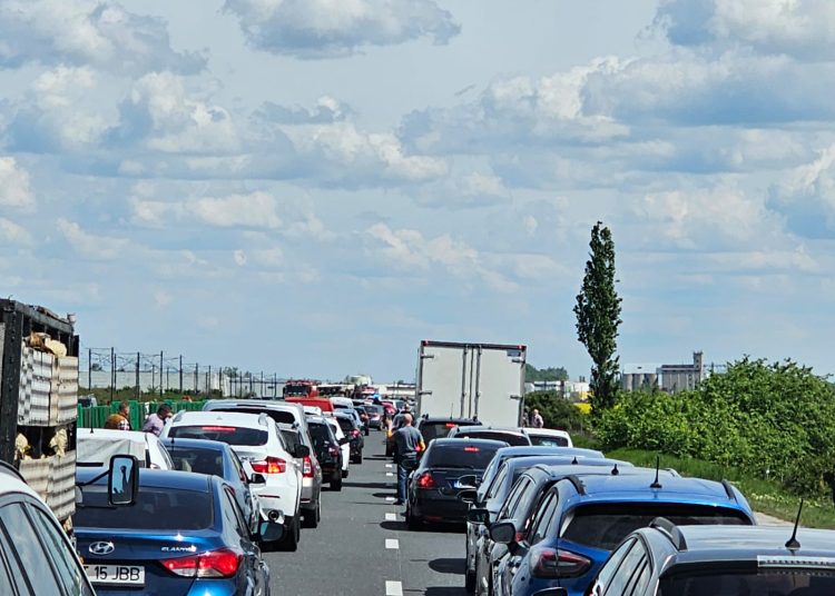 accident rutier pe autostrada soarelui o banda este blocata 698710c676ee6