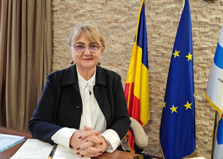 adriana arghirescu viceprimarul constantei preia atributia de ofiter de stare civila 69a16eaf47dd8