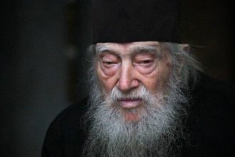 arhimandritul climent haralamb cel care a slujit sapte decenii la manastirea curtea de arges a decedat 69920591a88ba