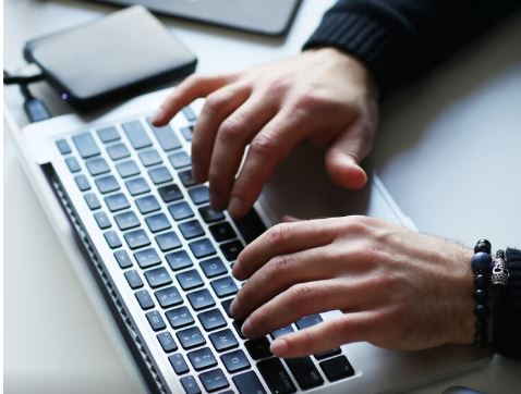 atentie la mesajele suspecte recomandari pentru siguranta online 6990a97ca7649