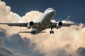 atentionare de calatorie pentru romanii care calatoresc in germania greva a pilotilor si insotitorilor de bord angajati al companiei de lufthansa 698cca112431a