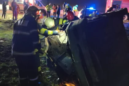 autoturism rasturnat in afara partii carosabile in judetul constanta 6986219b07c75