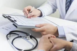 avocatul poporului a atacat la ccr ordonanta care elimina plata primei zile de concediu medical 6981ee741098c