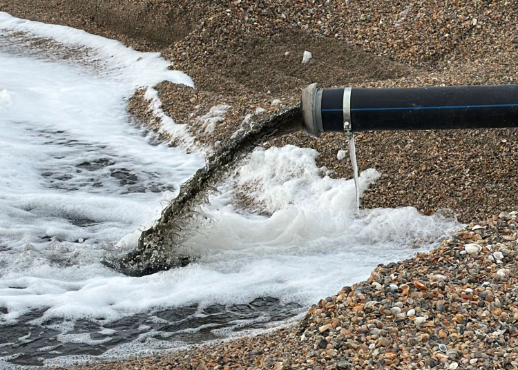 ce spune abadl despre apa de la un santier din mamaia nord deversata in marea neagra 698c7a024d2d6