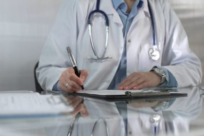 circa 3 000 de persoane si au pierdut certificatul de dizabilitate un control al ministerului muncii a descoperit ca erau obtinute fraudulos 6994d359399a1