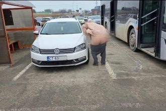 civilizatie reactia unui constantean cand i s a atras atentia ca a parcat in statia de autobuz 69887e4bb307f