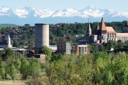 combinatul siderurgic hunedoara vandut catre familia umbrarescu 6993266b5c014