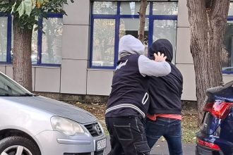 conflict in trafic final incredibil la constanta si a lovit mama cu pumnul in fata 698ba3d1df992