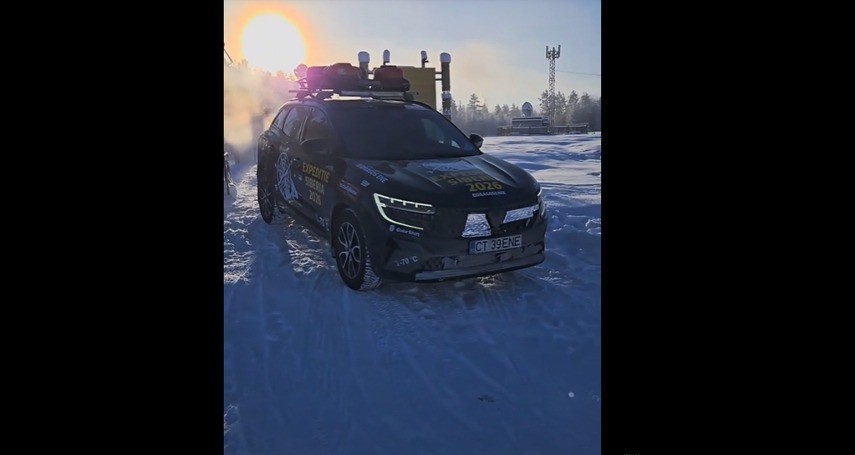 constantean ajuns cu o masina hibrida in oymyakon polul frigului fotovideo 6984586b4d9bf