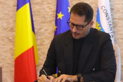 costin rasauteanu a semnat contractul va fi construit primul centru respiro pentru persoanele cu dizabilitati 69a18ad12f497