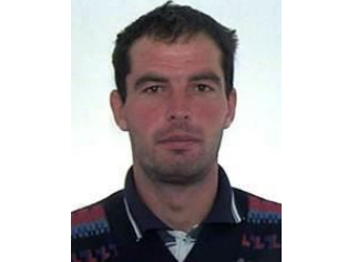 daca vedeti acest barbat sunati la 112 699a2e6f61a82