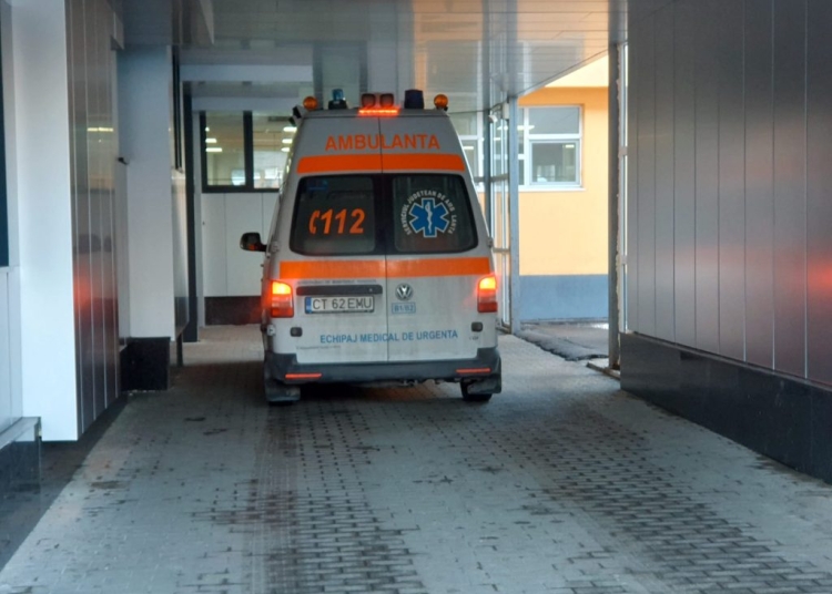 doua persoane au fost intoxicate cu fum in murfatlar una a fost transportata la upu constanta 69955ff2a3eb4