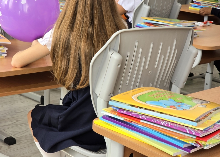 elevii se intorc in scoli 69969c5c1d408