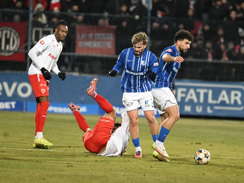 farul constanta invinsa acasa de dinamo dupa ce marinarii au condus de doua ori pe tabela 6983b98ad7996